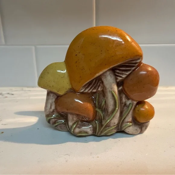 Vintage VTG Signed 1970’s Antique Arnel's Mushroom
Napkin Holder - Picture 2 of 6